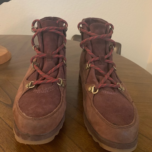 Sorel Lace Up Boots - Picture 2 of 4